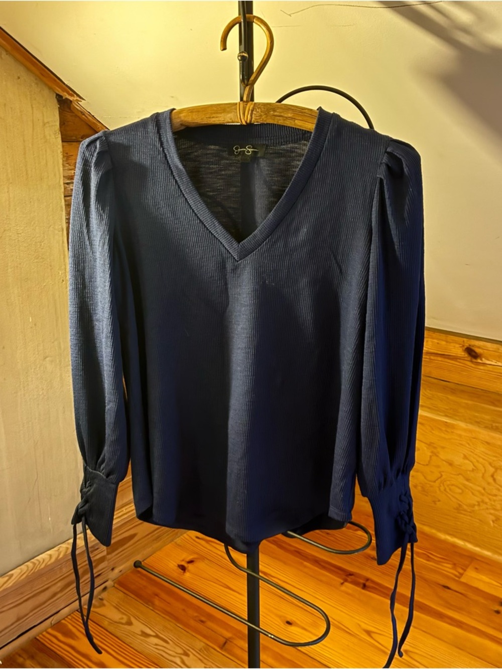 Jessica Simpson Navy V-Neck Long-Sleeve Top with Tie Cuffs, EUC, XS-M